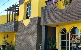 Residencial Don Marcos Acomodação Com Café Da Manhã 2*